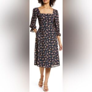 Floral Bell Sleeve Midi Dress
Julia Jordan